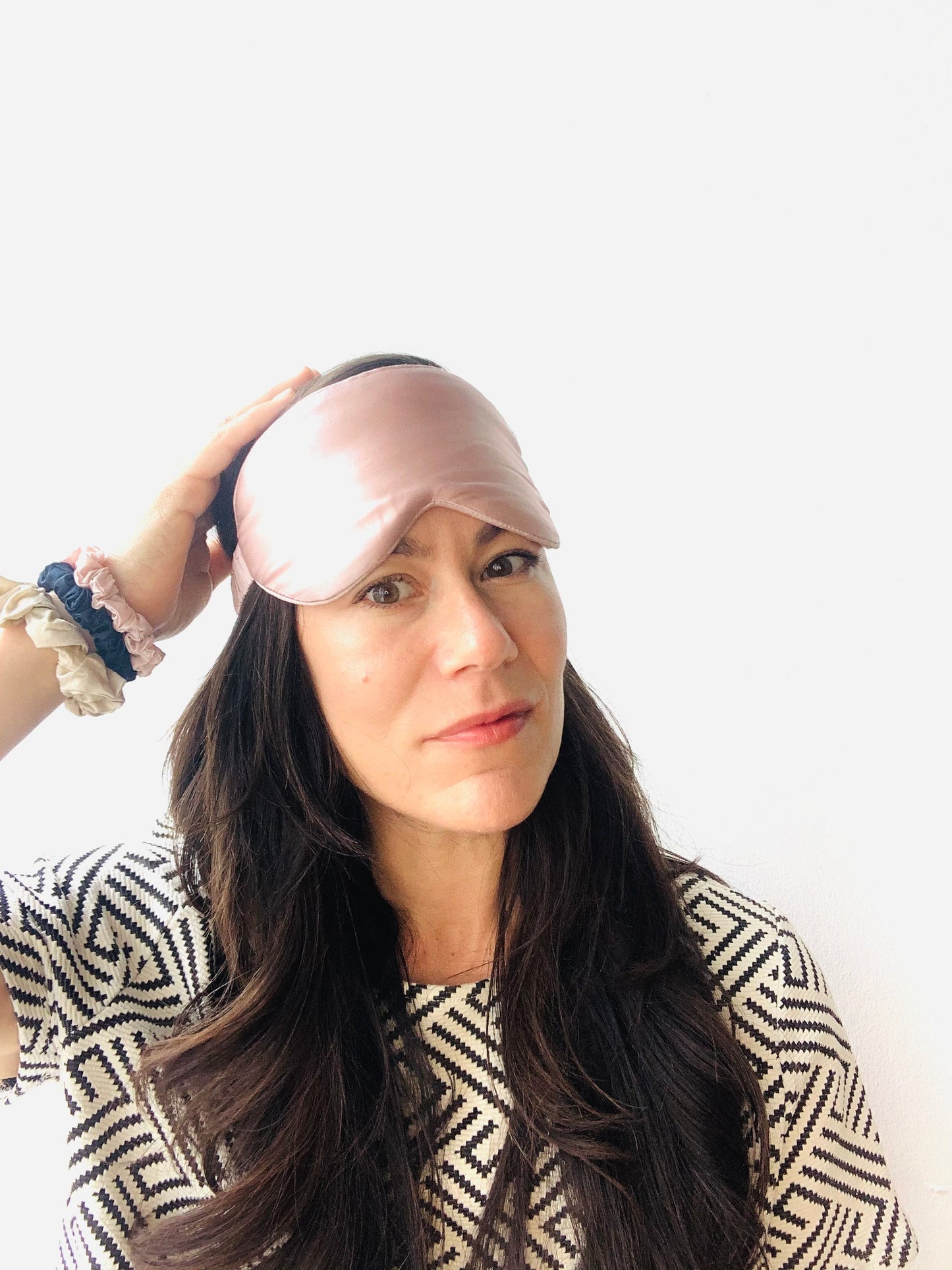 PURE SOL. Silk Sleep Eye Mask - Ruby Red