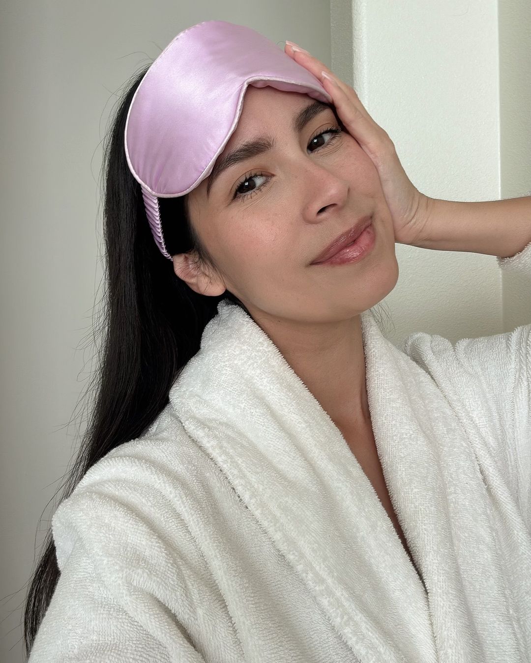 PURE SOL. Silk Sleep Eye Mask - Ruby Red